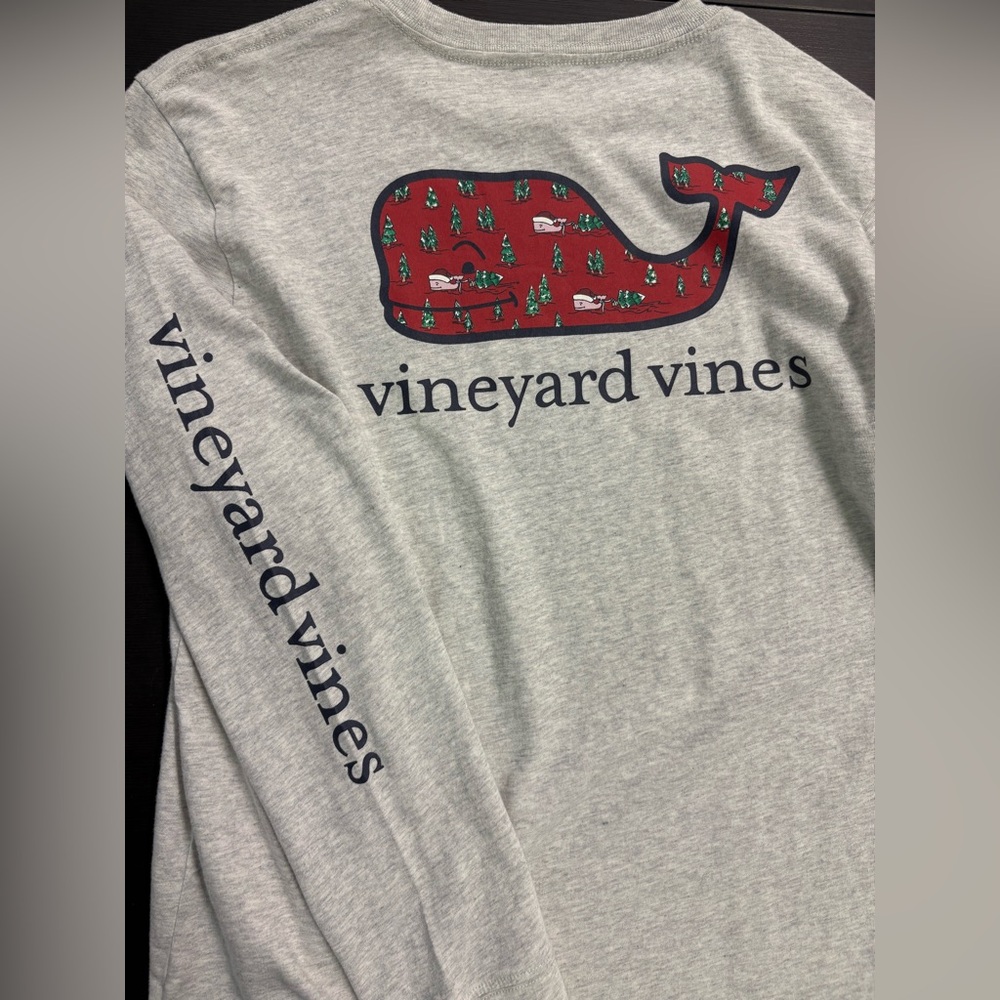 Vineyard Vines Light Gray Tee with Red and Green Whale